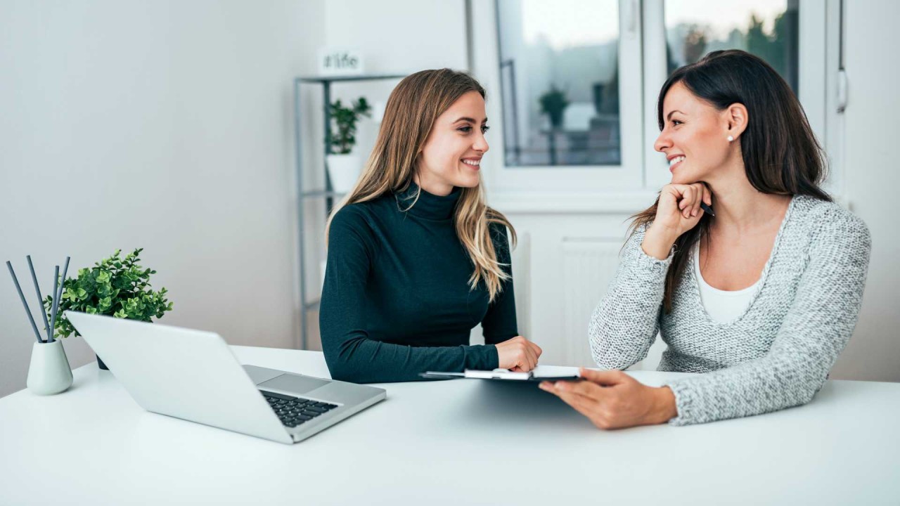 Empowering Professional Moms A Guide to Life Coaching in the US